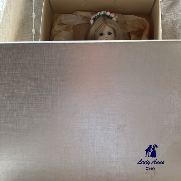 1981 Royal Wedding Ltd Edition #260 Lady Anne Doll:  Lady Diana’s Flower Girl - Picture 3 of 5